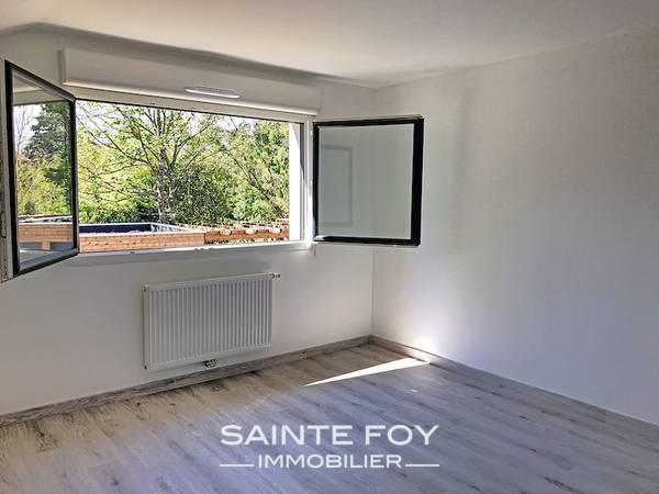 2019357 image4 - Sainte Foy Immobilier - Ce sont des agences immobilières dans l'Ouest Lyonnais spécialisées dans la location de maison ou d'appartement et la vente de propriété de prestige.