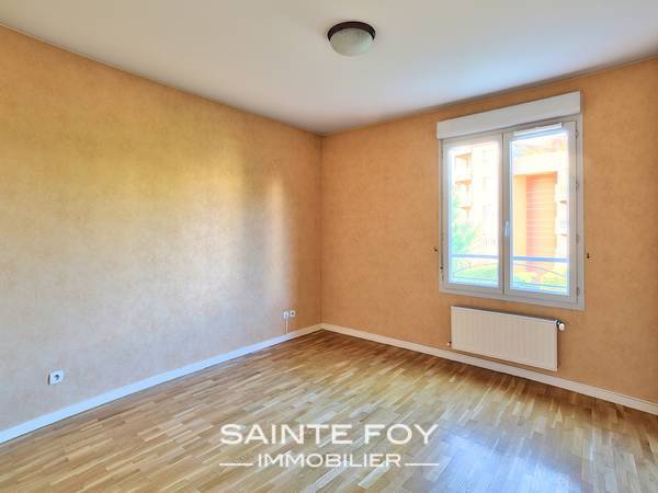 14030 image7 - Sainte Foy Immobilier - Ce sont des agences immobilières dans l'Ouest Lyonnais spécialisées dans la location de maison ou d'appartement et la vente de propriété de prestige.