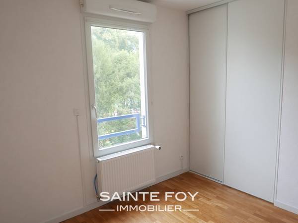 13983 image4 - Sainte Foy Immobilier - Ce sont des agences immobilières dans l'Ouest Lyonnais spécialisées dans la location de maison ou d'appartement et la vente de propriété de prestige.