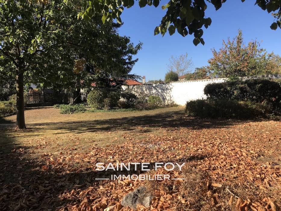118054 image1 - Sainte Foy Immobilier - Ce sont des agences immobilières dans l'Ouest Lyonnais spécialisées dans la location de maison ou d'appartement et la vente de propriété de prestige.