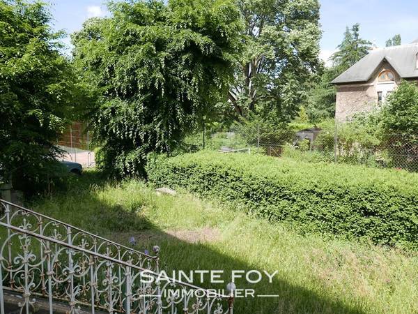 13759 image3 - Sainte Foy Immobilier - Ce sont des agences immobilières dans l'Ouest Lyonnais spécialisées dans la location de maison ou d'appartement et la vente de propriété de prestige.