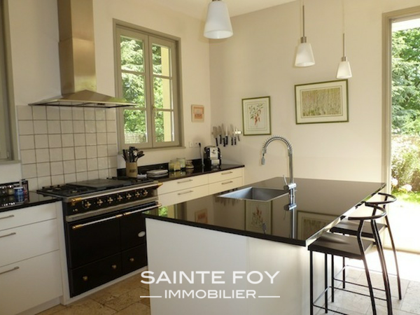 8420 image3 - Sainte Foy Immobilier - Ce sont des agences immobilières dans l'Ouest Lyonnais spécialisées dans la location de maison ou d'appartement et la vente de propriété de prestige.