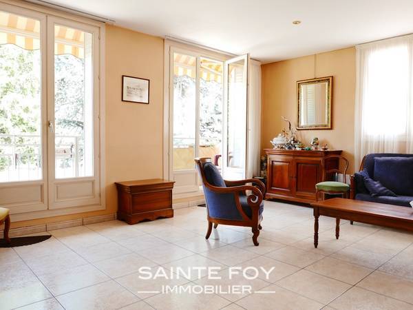 13475 image3 - Sainte Foy Immobilier - Ce sont des agences immobilières dans l'Ouest Lyonnais spécialisées dans la location de maison ou d'appartement et la vente de propriété de prestige.
