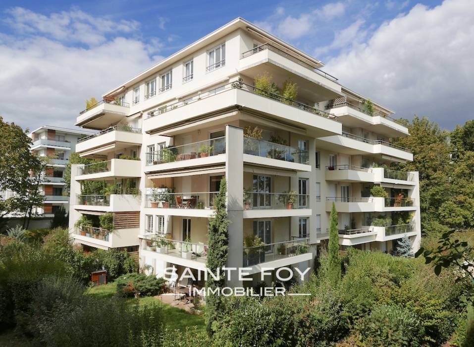 170687 image1 - Sainte Foy Immobilier - Ce sont des agences immobilières dans l'Ouest Lyonnais spécialisées dans la location de maison ou d'appartement et la vente de propriété de prestige.