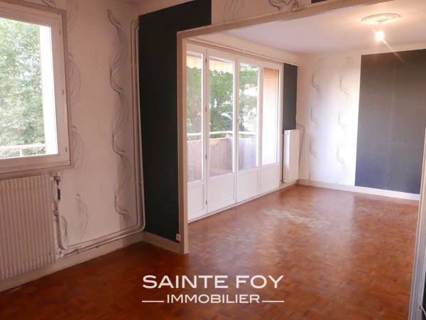 13905 image3 - Sainte Foy Immobilier - Ce sont des agences immobilières dans l'Ouest Lyonnais spécialisées dans la location de maison ou d'appartement et la vente de propriété de prestige.