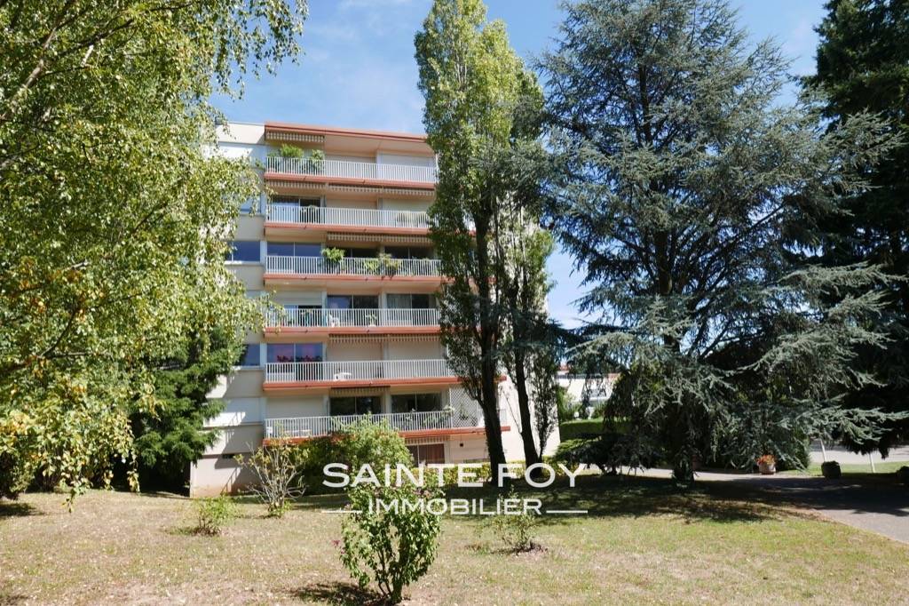 2019770 image1 - Sainte Foy Immobilier - Ce sont des agences immobilières dans l'Ouest Lyonnais spécialisées dans la location de maison ou d'appartement et la vente de propriété de prestige.