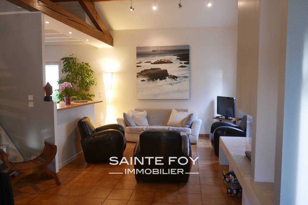 14179 image1 - Sainte Foy Immobilier - Ce sont des agences immobilières dans l'Ouest Lyonnais spécialisées dans la location de maison ou d'appartement et la vente de propriété de prestige.