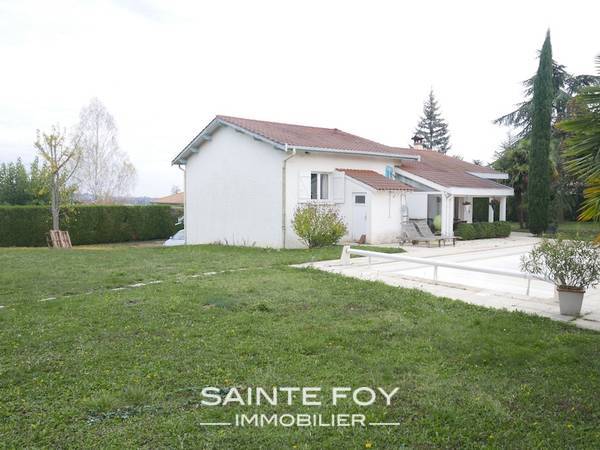 14179 image4 - Sainte Foy Immobilier - Ce sont des agences immobilières dans l'Ouest Lyonnais spécialisées dans la location de maison ou d'appartement et la vente de propriété de prestige.