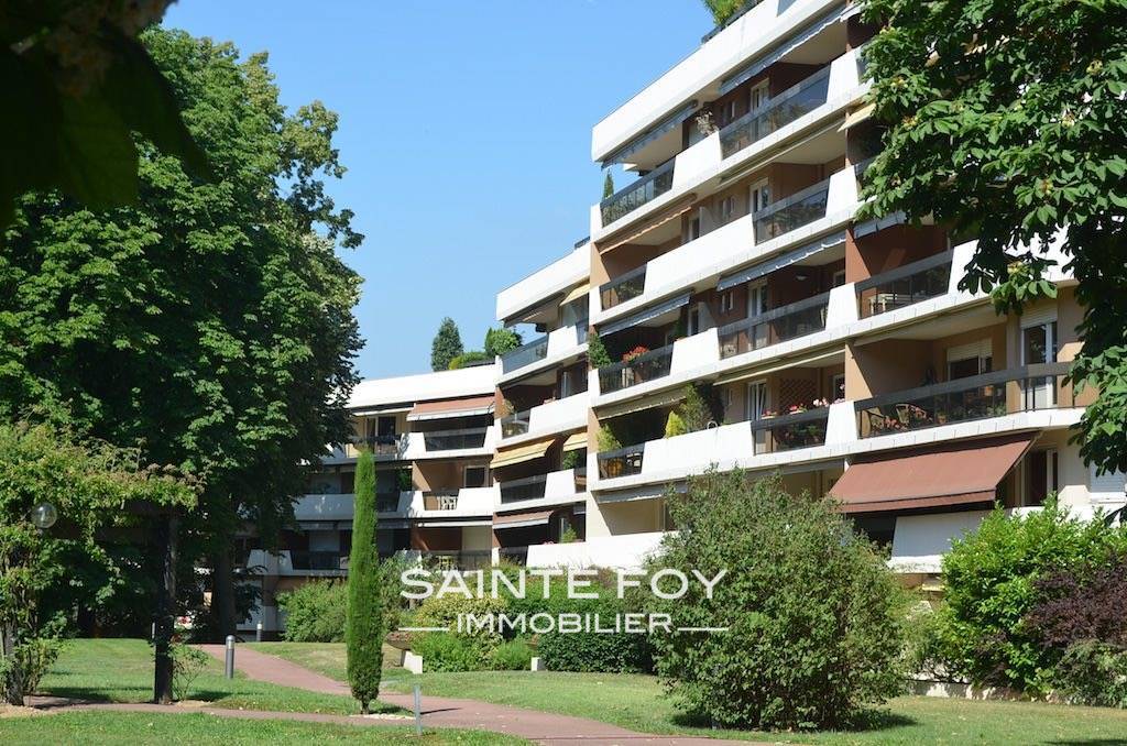 14196 image1 - Sainte Foy Immobilier - Ce sont des agences immobilières dans l'Ouest Lyonnais spécialisées dans la location de maison ou d'appartement et la vente de propriété de prestige.