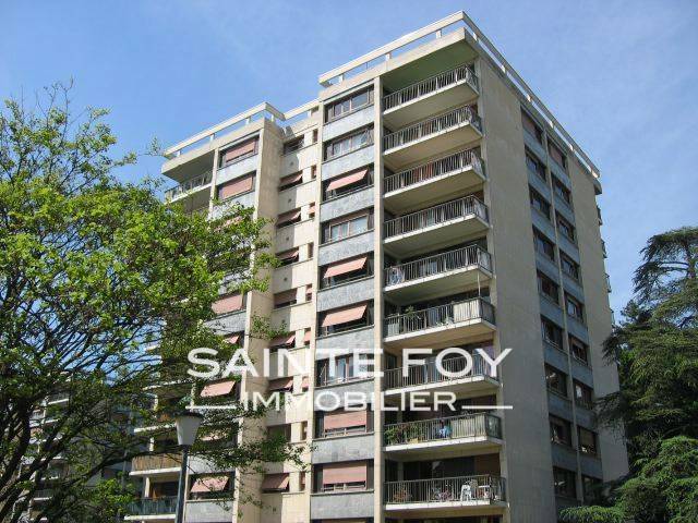 2019773 image1 - Sainte Foy Immobilier - Ce sont des agences immobilières dans l'Ouest Lyonnais spécialisées dans la location de maison ou d'appartement et la vente de propriété de prestige.