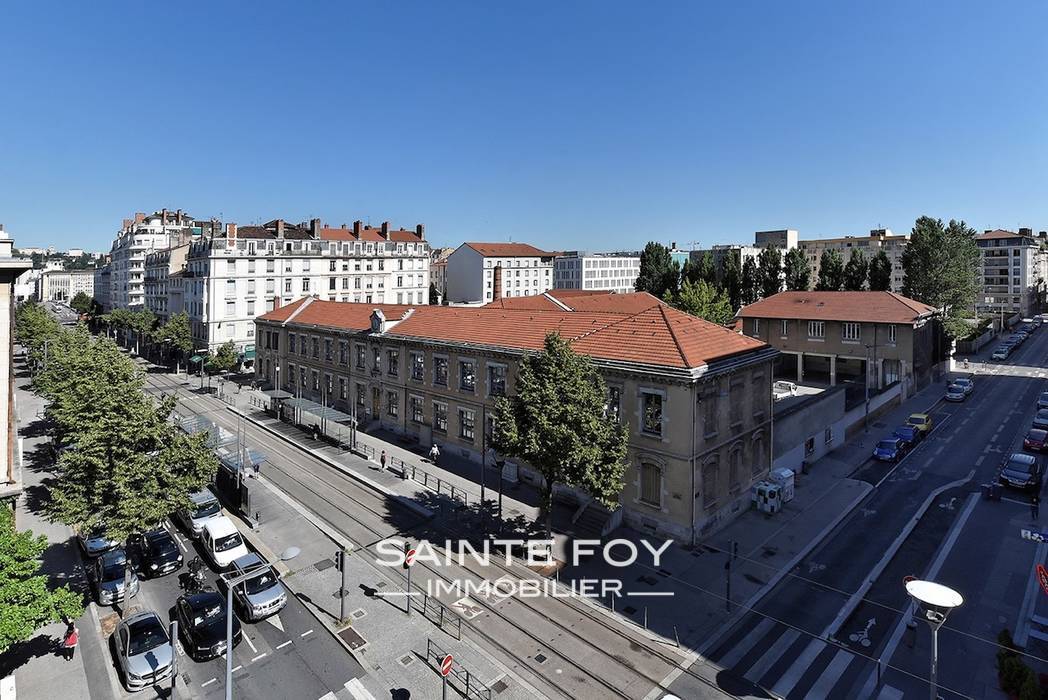 13841 image1 - Sainte Foy Immobilier - Ce sont des agences immobilières dans l'Ouest Lyonnais spécialisées dans la location de maison ou d'appartement et la vente de propriété de prestige.