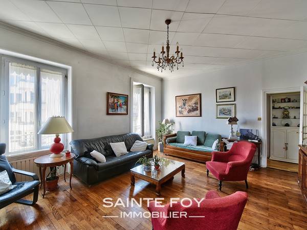 13841 image2 - Sainte Foy Immobilier - Ce sont des agences immobilières dans l'Ouest Lyonnais spécialisées dans la location de maison ou d'appartement et la vente de propriété de prestige.