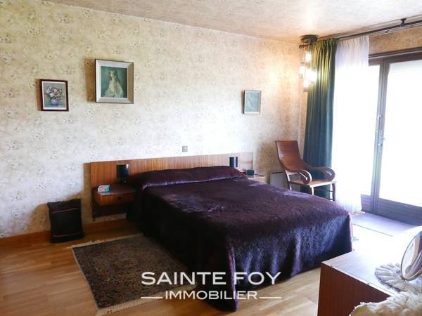 13735 image5 - Sainte Foy Immobilier - Ce sont des agences immobilières dans l'Ouest Lyonnais spécialisées dans la location de maison ou d'appartement et la vente de propriété de prestige.