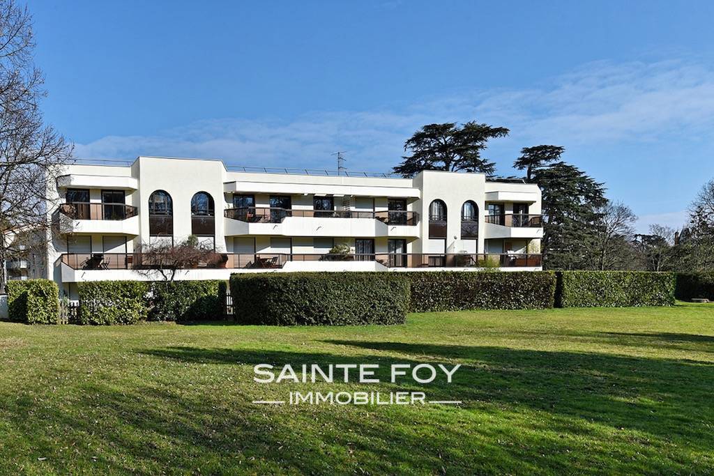 14123 image1 - Sainte Foy Immobilier - Ce sont des agences immobilières dans l'Ouest Lyonnais spécialisées dans la location de maison ou d'appartement et la vente de propriété de prestige.
