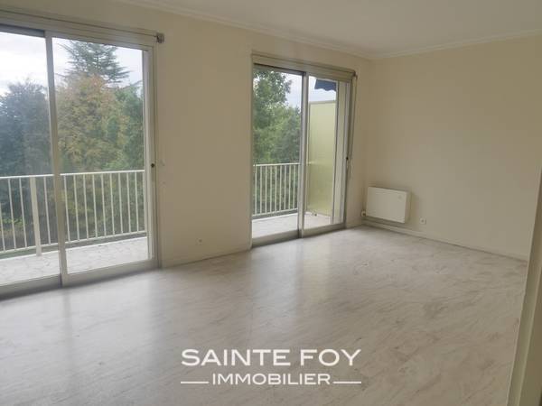 2019777 image2 - Sainte Foy Immobilier - Ce sont des agences immobilières dans l'Ouest Lyonnais spécialisées dans la location de maison ou d'appartement et la vente de propriété de prestige.