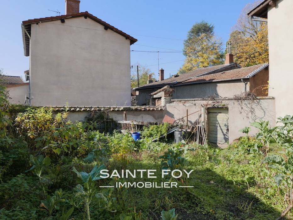 12776 image1 - Sainte Foy Immobilier - Ce sont des agences immobilières dans l'Ouest Lyonnais spécialisées dans la location de maison ou d'appartement et la vente de propriété de prestige.