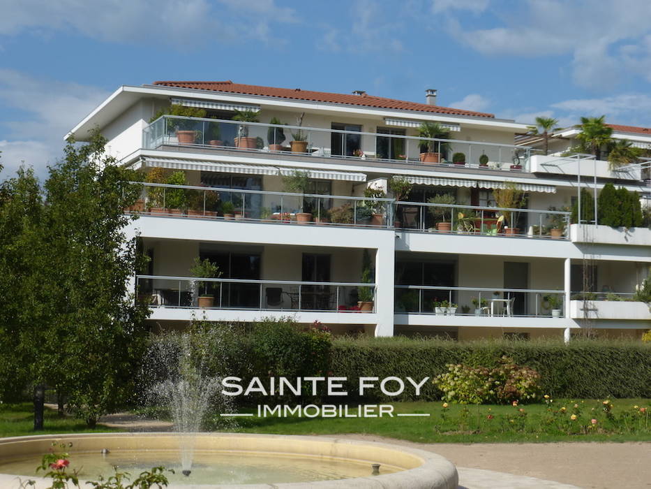 12145 image1 - Sainte Foy Immobilier - Ce sont des agences immobilières dans l'Ouest Lyonnais spécialisées dans la location de maison ou d'appartement et la vente de propriété de prestige.