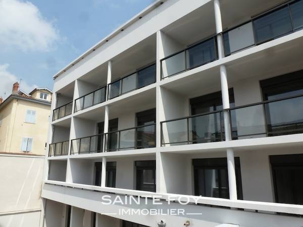 11964 image2 - Sainte Foy Immobilier - Ce sont des agences immobilières dans l'Ouest Lyonnais spécialisées dans la location de maison ou d'appartement et la vente de propriété de prestige.