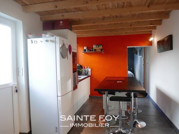 13969 image3 - Sainte Foy Immobilier - Ce sont des agences immobilières dans l'Ouest Lyonnais spécialisées dans la location de maison ou d'appartement et la vente de propriété de prestige.