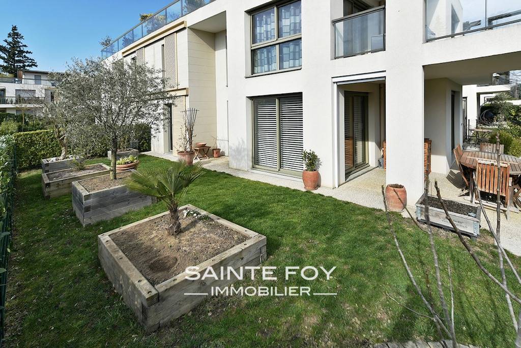 14023 image1 - Sainte Foy Immobilier - Ce sont des agences immobilières dans l'Ouest Lyonnais spécialisées dans la location de maison ou d'appartement et la vente de propriété de prestige.