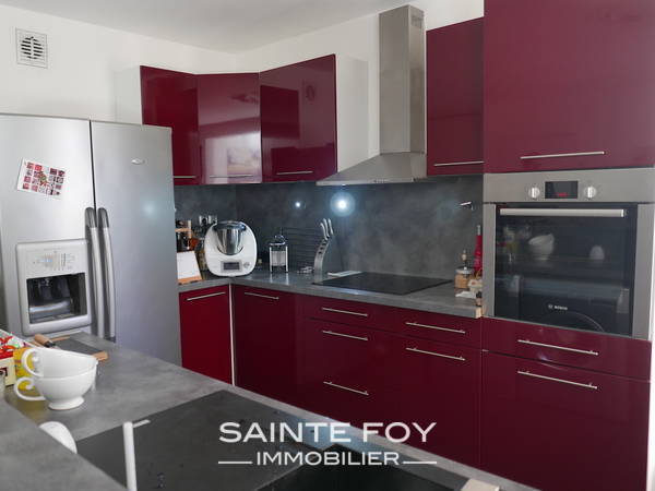 14305 image4 - Sainte Foy Immobilier - Ce sont des agences immobilières dans l'Ouest Lyonnais spécialisées dans la location de maison ou d'appartement et la vente de propriété de prestige.