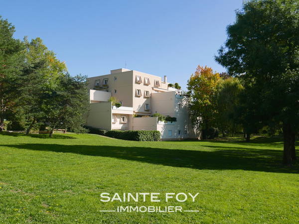 14305 image6 - Sainte Foy Immobilier - Ce sont des agences immobilières dans l'Ouest Lyonnais spécialisées dans la location de maison ou d'appartement et la vente de propriété de prestige.