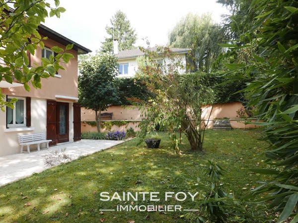 17373 image6 - Sainte Foy Immobilier - Ce sont des agences immobilières dans l'Ouest Lyonnais spécialisées dans la location de maison ou d'appartement et la vente de propriété de prestige.