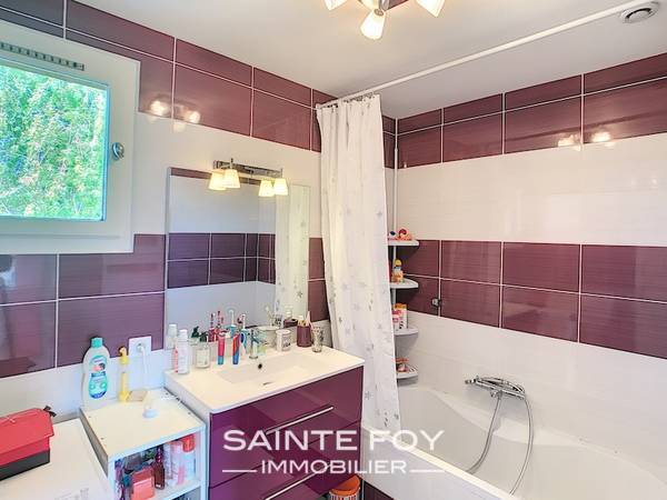 2019810 image8 - Sainte Foy Immobilier - Ce sont des agences immobilières dans l'Ouest Lyonnais spécialisées dans la location de maison ou d'appartement et la vente de propriété de prestige.
