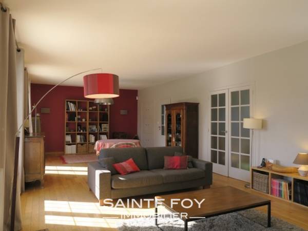 17408 image3 - Sainte Foy Immobilier - Ce sont des agences immobilières dans l'Ouest Lyonnais spécialisées dans la location de maison ou d'appartement et la vente de propriété de prestige.