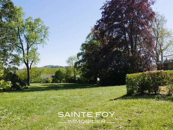 13623 image9 - Sainte Foy Immobilier - Ce sont des agences immobilières dans l'Ouest Lyonnais spécialisées dans la location de maison ou d'appartement et la vente de propriété de prestige.