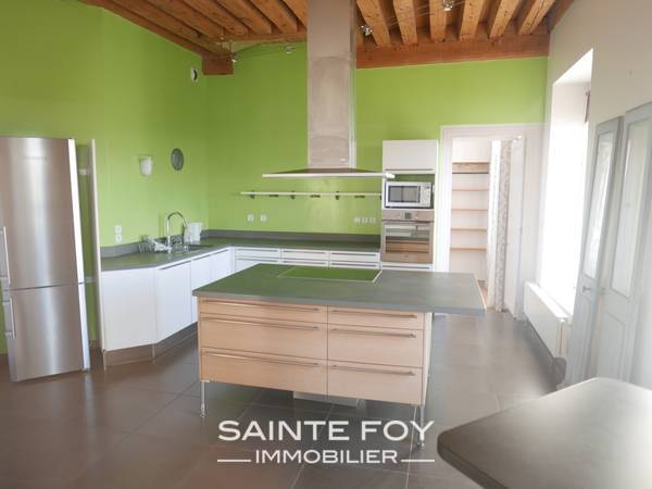 13785 image6 - Sainte Foy Immobilier - Ce sont des agences immobilières dans l'Ouest Lyonnais spécialisées dans la location de maison ou d'appartement et la vente de propriété de prestige.