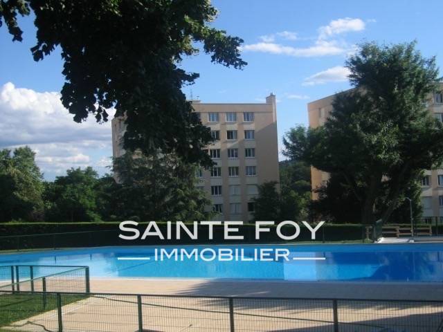13815 image1 - Sainte Foy Immobilier - Ce sont des agences immobilières dans l'Ouest Lyonnais spécialisées dans la location de maison ou d'appartement et la vente de propriété de prestige.