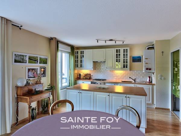 13992 image3 - Sainte Foy Immobilier - Ce sont des agences immobilières dans l'Ouest Lyonnais spécialisées dans la location de maison ou d'appartement et la vente de propriété de prestige.