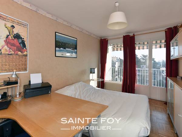 14200 image6 - Sainte Foy Immobilier - Ce sont des agences immobilières dans l'Ouest Lyonnais spécialisées dans la location de maison ou d'appartement et la vente de propriété de prestige.
