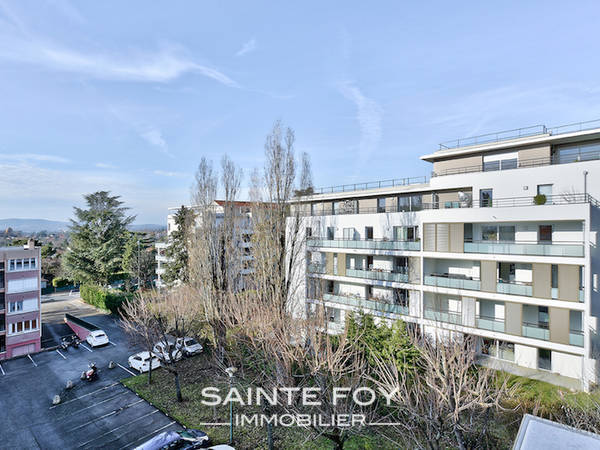 14230 image8 - Sainte Foy Immobilier - Ce sont des agences immobilières dans l'Ouest Lyonnais spécialisées dans la location de maison ou d'appartement et la vente de propriété de prestige.