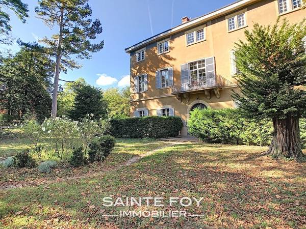 2019811 image6 - Sainte Foy Immobilier - Ce sont des agences immobilières dans l'Ouest Lyonnais spécialisées dans la location de maison ou d'appartement et la vente de propriété de prestige.