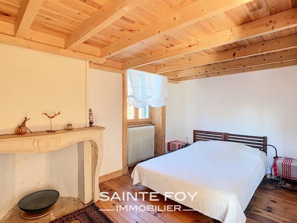 2019811 image8 - Sainte Foy Immobilier - Ce sont des agences immobilières dans l'Ouest Lyonnais spécialisées dans la location de maison ou d'appartement et la vente de propriété de prestige.