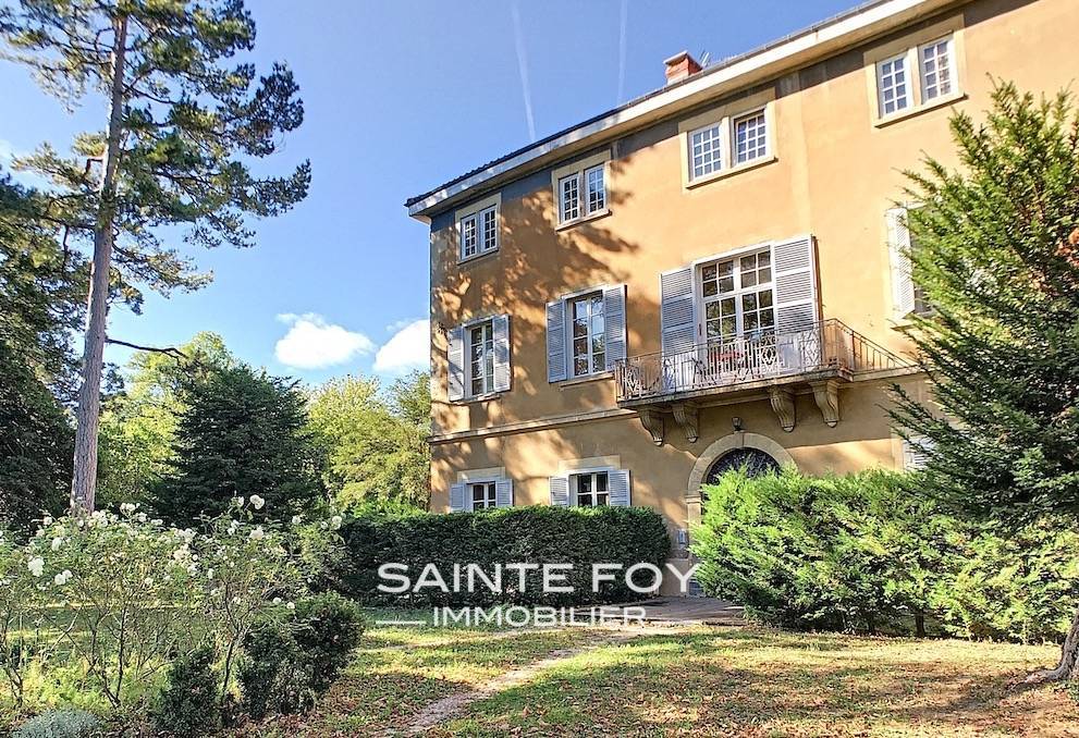 2019837 image1 - Sainte Foy Immobilier - Ce sont des agences immobilières dans l'Ouest Lyonnais spécialisées dans la location de maison ou d'appartement et la vente de propriété de prestige.