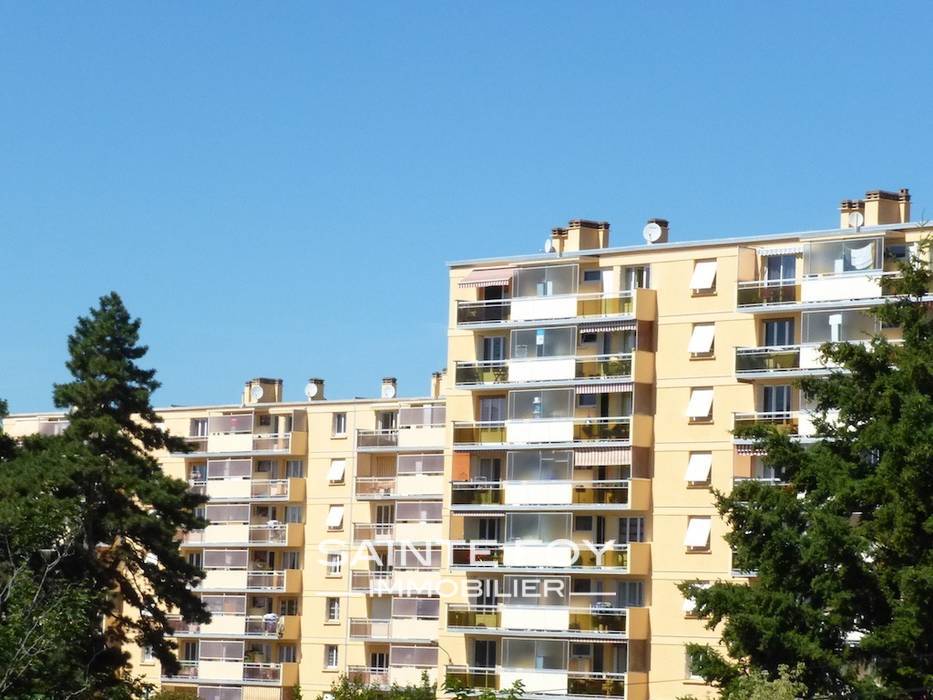 2019843 image1 - Sainte Foy Immobilier - Ce sont des agences immobilières dans l'Ouest Lyonnais spécialisées dans la location de maison ou d'appartement et la vente de propriété de prestige.