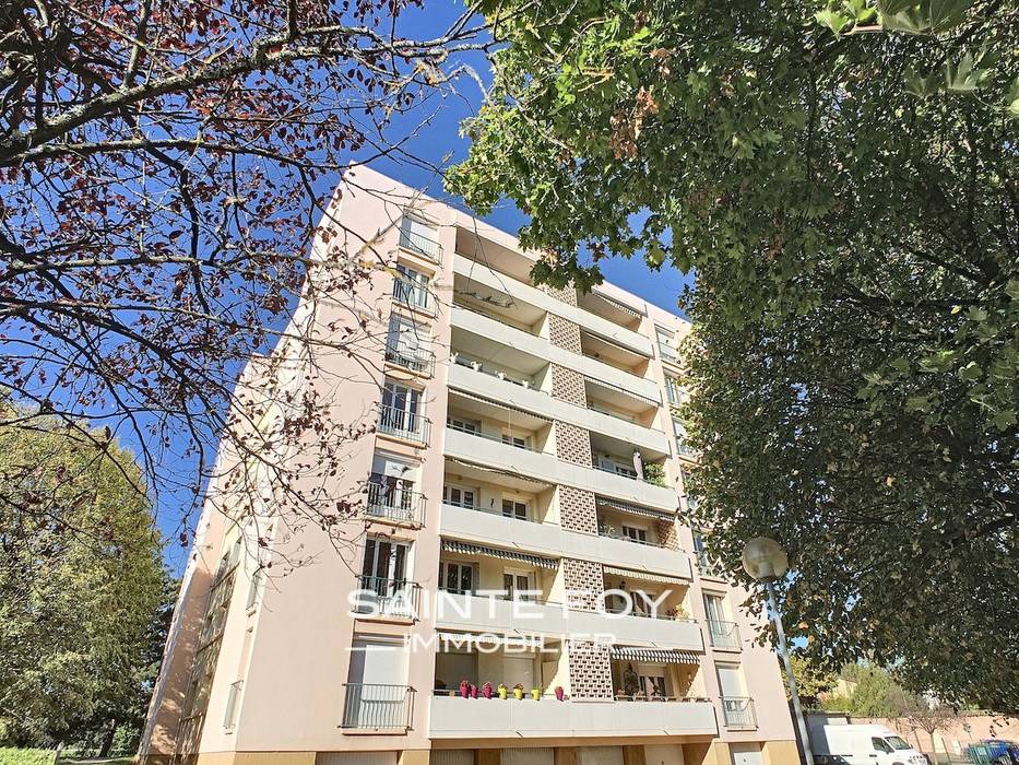 2019848 image1 - Sainte Foy Immobilier - Ce sont des agences immobilières dans l'Ouest Lyonnais spécialisées dans la location de maison ou d'appartement et la vente de propriété de prestige.
