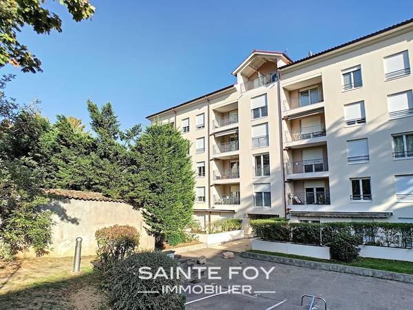 2019578 image3 - Sainte Foy Immobilier - Ce sont des agences immobilières dans l'Ouest Lyonnais spécialisées dans la location de maison ou d'appartement et la vente de propriété de prestige.