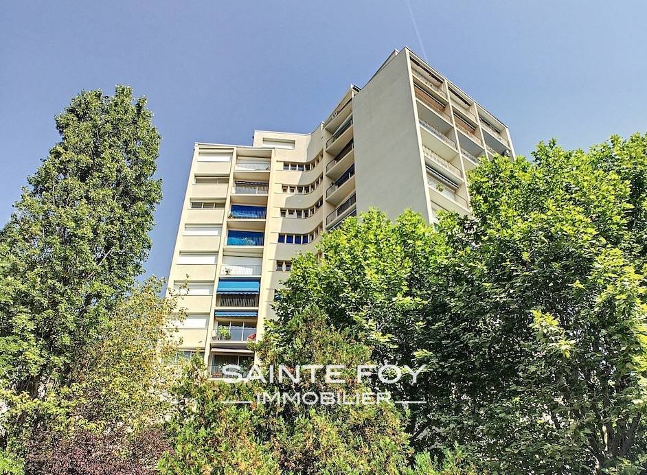 2019857 image1 - Sainte Foy Immobilier - Ce sont des agences immobilières dans l'Ouest Lyonnais spécialisées dans la location de maison ou d'appartement et la vente de propriété de prestige.