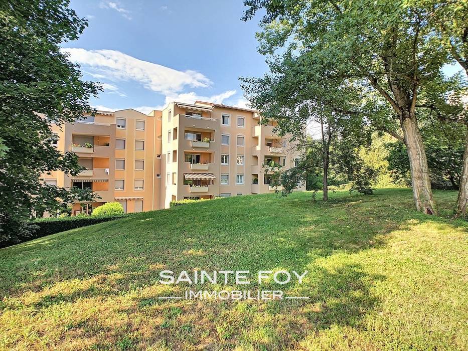2019710 image1 - Sainte Foy Immobilier - Ce sont des agences immobilières dans l'Ouest Lyonnais spécialisées dans la location de maison ou d'appartement et la vente de propriété de prestige.