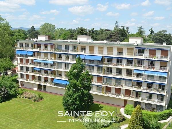 2019875 image9 - Sainte Foy Immobilier - Ce sont des agences immobilières dans l'Ouest Lyonnais spécialisées dans la location de maison ou d'appartement et la vente de propriété de prestige.