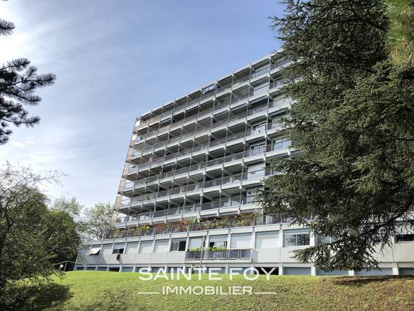 2019863 image8 - Sainte Foy Immobilier - Ce sont des agences immobilières dans l'Ouest Lyonnais spécialisées dans la location de maison ou d'appartement et la vente de propriété de prestige.