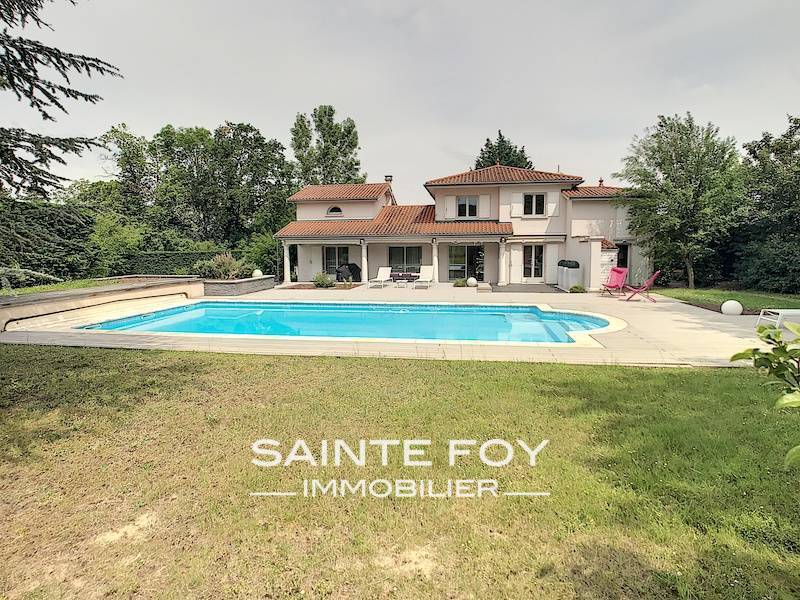 2019871 image1 - Sainte Foy Immobilier - Ce sont des agences immobilières dans l'Ouest Lyonnais spécialisées dans la location de maison ou d'appartement et la vente de propriété de prestige.