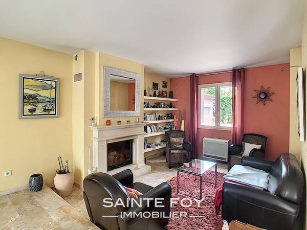 2019871 image5 - Sainte Foy Immobilier - Ce sont des agences immobilières dans l'Ouest Lyonnais spécialisées dans la location de maison ou d'appartement et la vente de propriété de prestige.