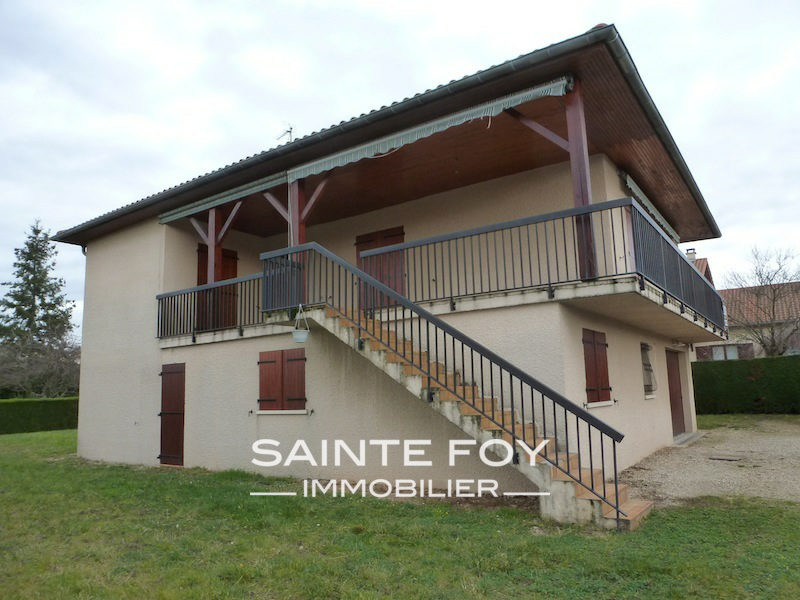 9134 image1 - Sainte Foy Immobilier - Ce sont des agences immobilières dans l'Ouest Lyonnais spécialisées dans la location de maison ou d'appartement et la vente de propriété de prestige.
