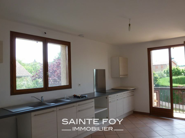 9134 image3 - Sainte Foy Immobilier - Ce sont des agences immobilières dans l'Ouest Lyonnais spécialisées dans la location de maison ou d'appartement et la vente de propriété de prestige.