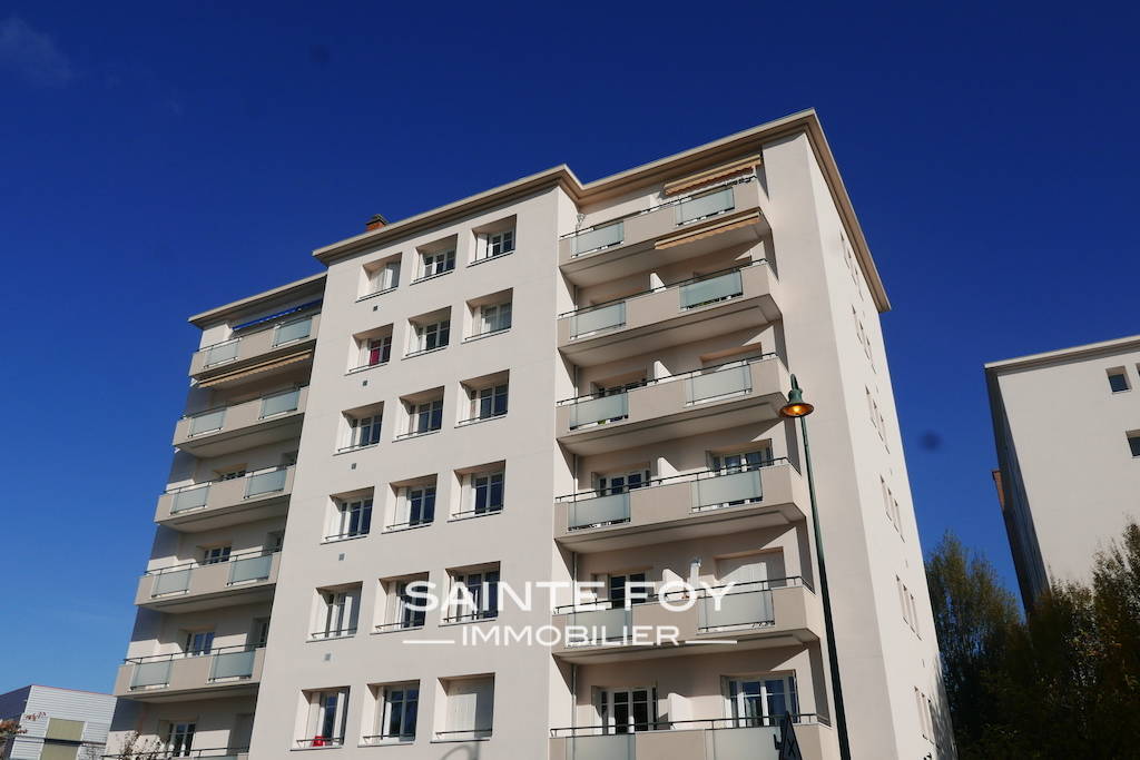 2019774 image1 - Sainte Foy Immobilier - Ce sont des agences immobilières dans l'Ouest Lyonnais spécialisées dans la location de maison ou d'appartement et la vente de propriété de prestige.